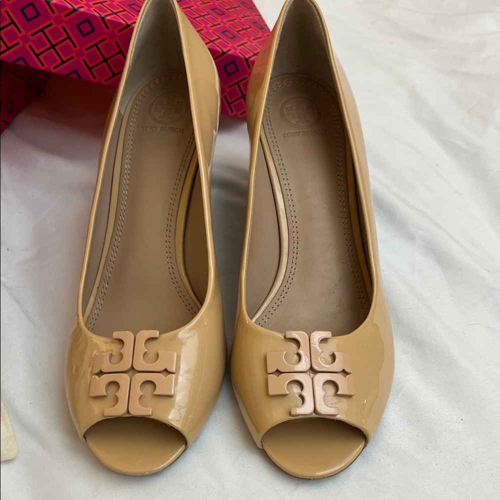 Tory Burch Beige Peep-Toe Heels
